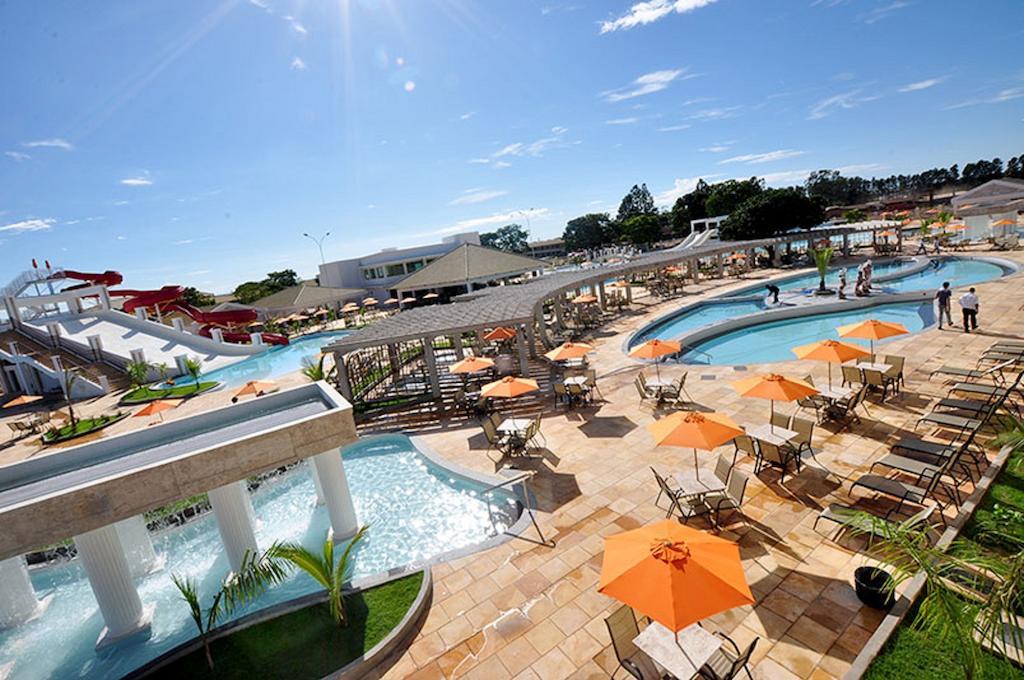 Apartamento L'Acqua Caldas Novas Habitación foto